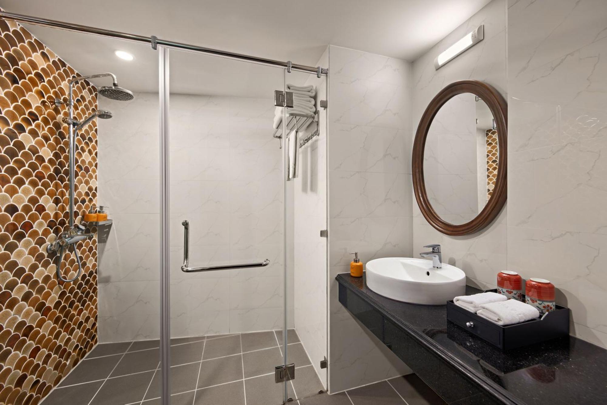 Eliana Premio Hotel Hanoi Exterior photo